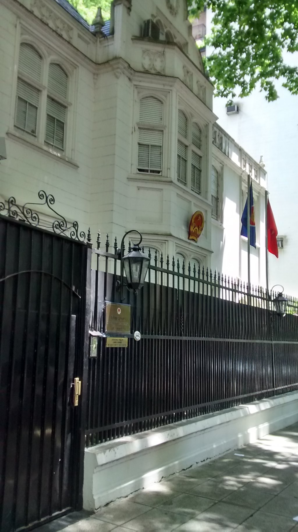 ¿Dónde está la Embajada de Vietnam en Argentina?