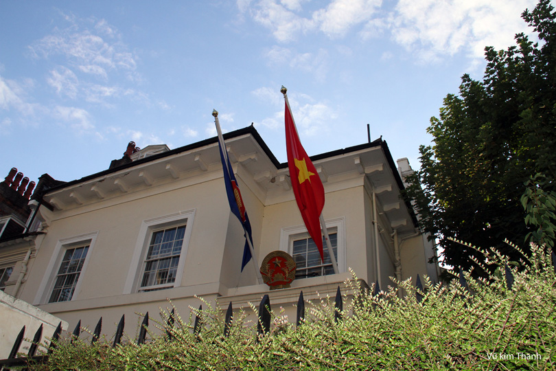 ¿Dónde está la Embajada de Vietnam en Reino Unido?