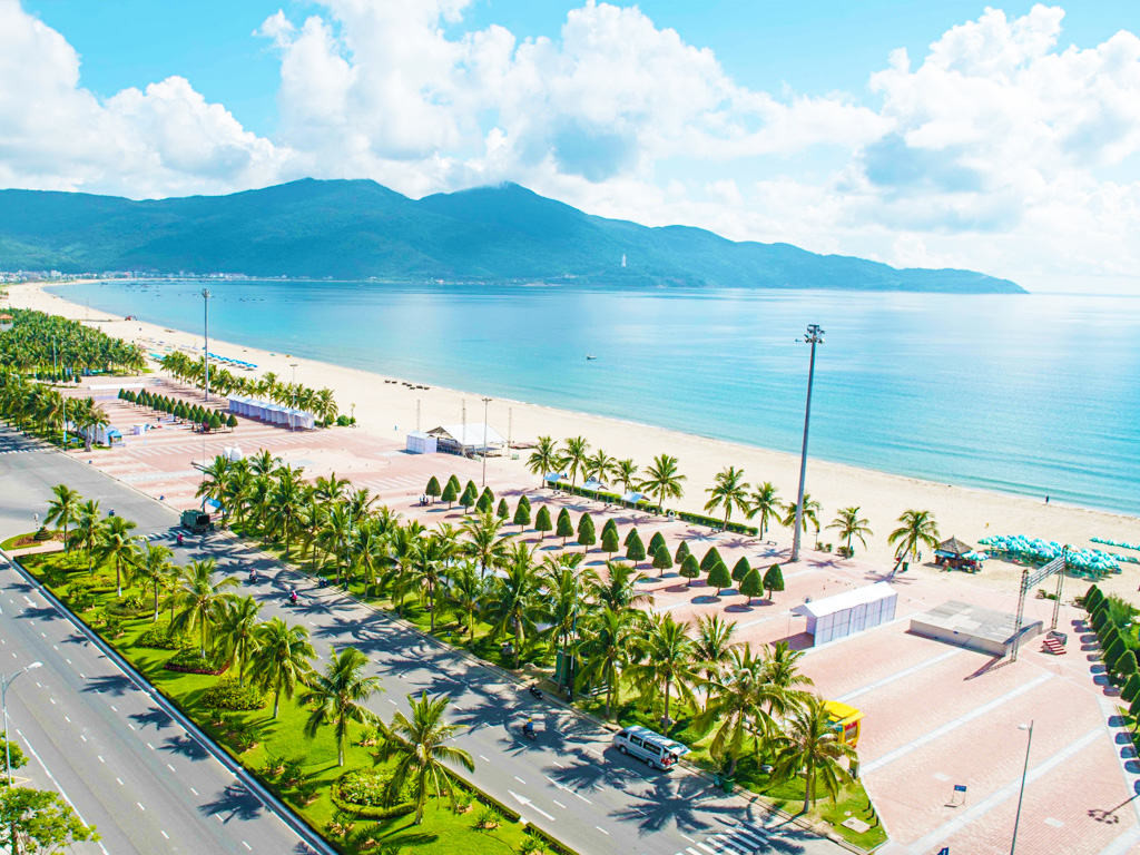 My Khe Beach in Danang city, Vietnam | Vietnamimmigration.com official