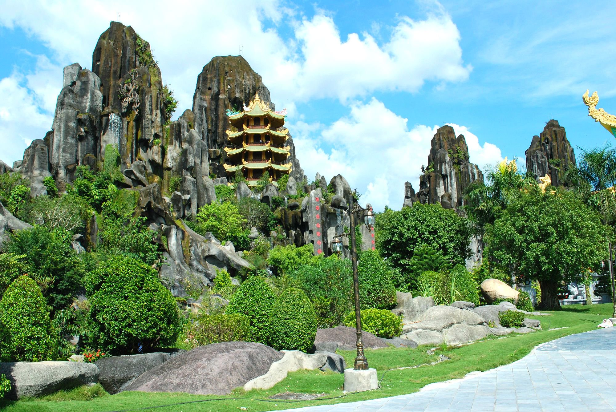 Marble Mountain (ngũ hành sơn) in Danang city, Vietnam