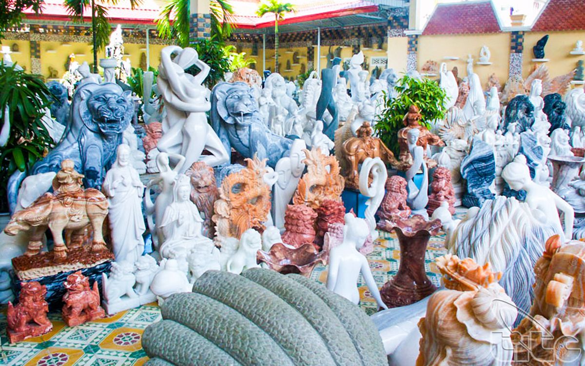 Handicrafts shops in Danang city