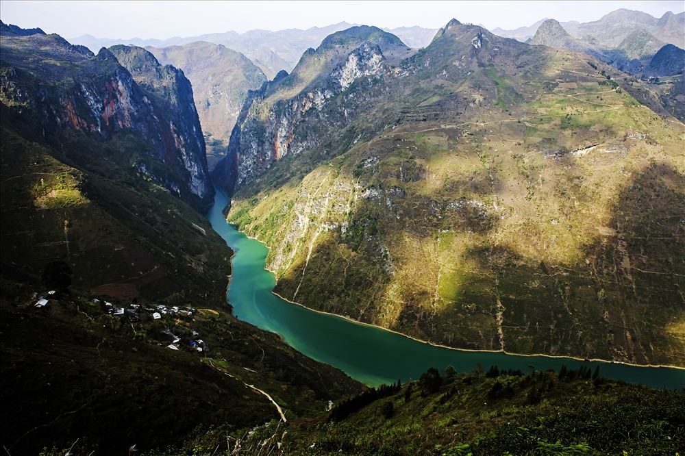 Nho Que River In Ha Giang Province – the son of the Thunder God