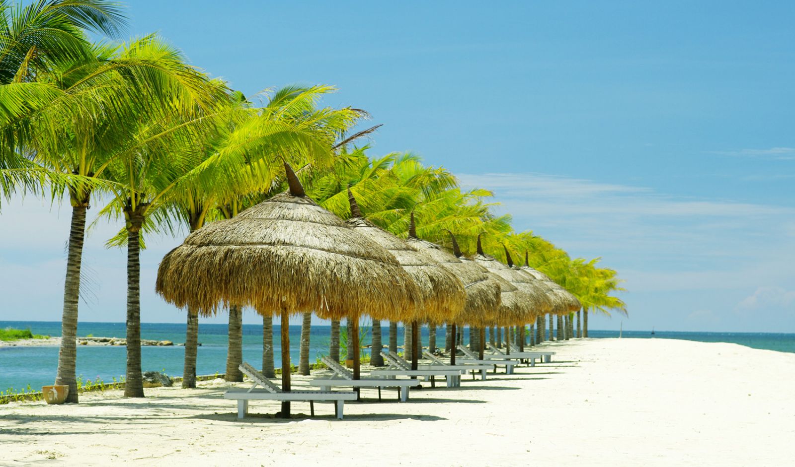 Top 11 most beautiful beaches in Vietnam