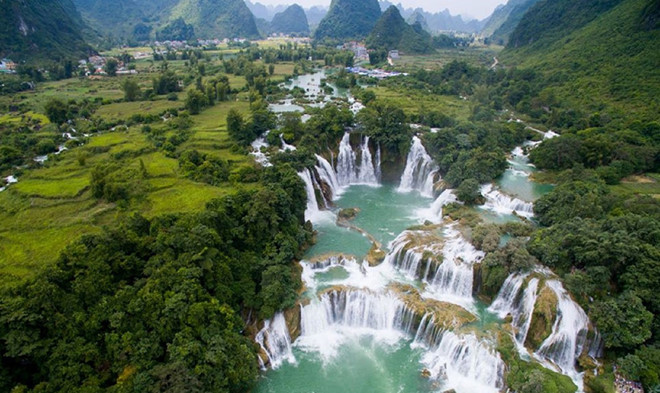 from paris to ban gioc waterfall