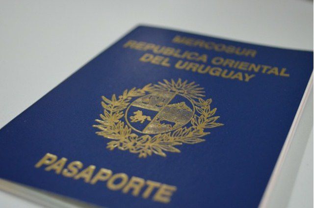 ¿Dónde está la Embajada de Vietnam en Uruguay?