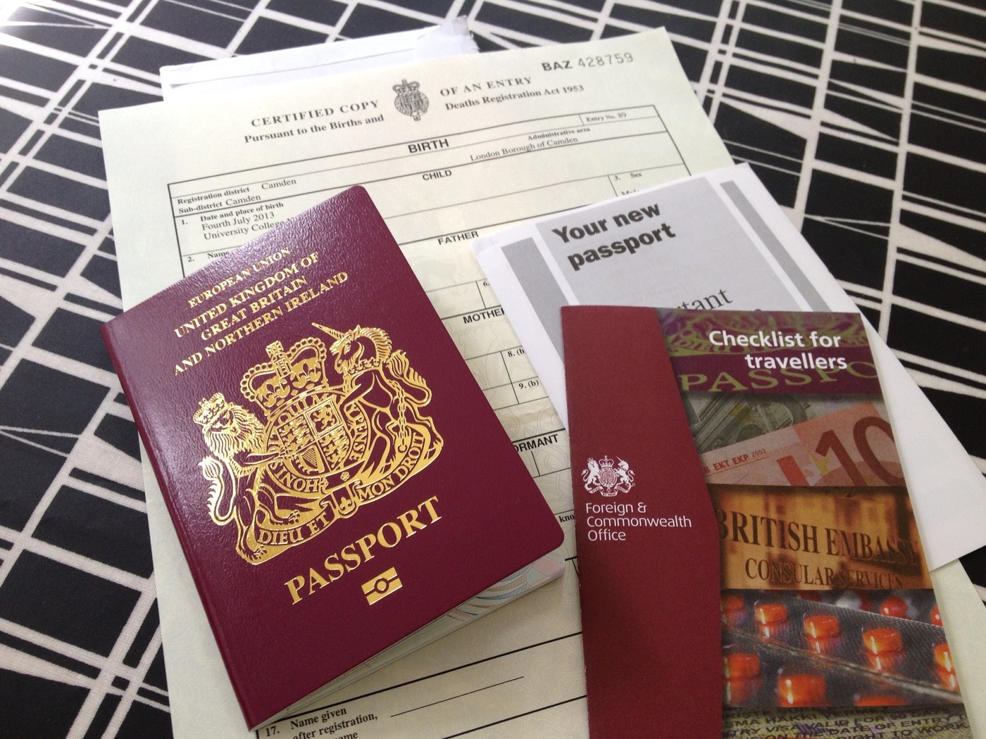 Can tourists from the United Kingdom get an e-visa to Vietnam for three months in 2024? Process and Documents