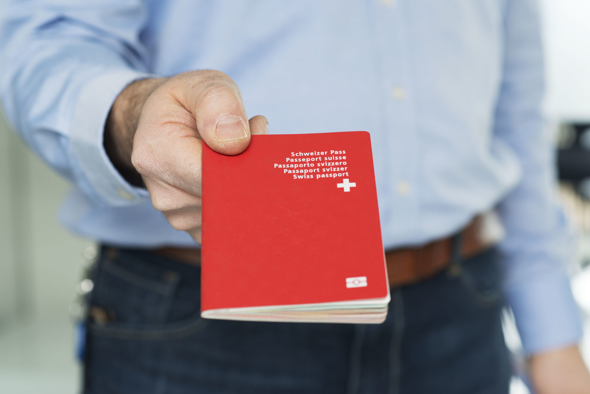 Switzerland Citizens Are Eligible For Vietnam Electronic Visa (E-Visa) From February 2019