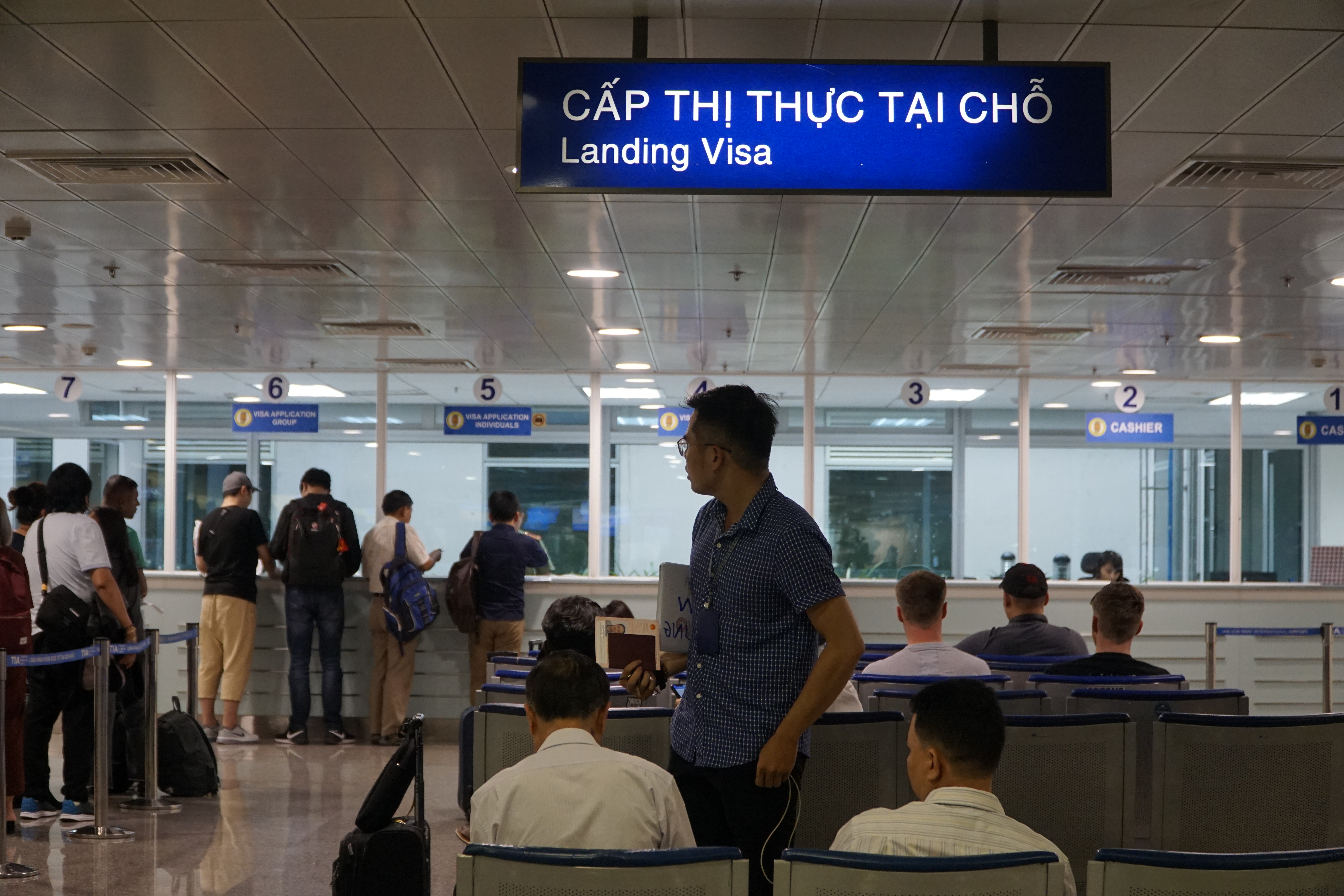 Watter dokumente is nodig om ‘n visum te ontvang wanneer jy in Vietnam arriveer?