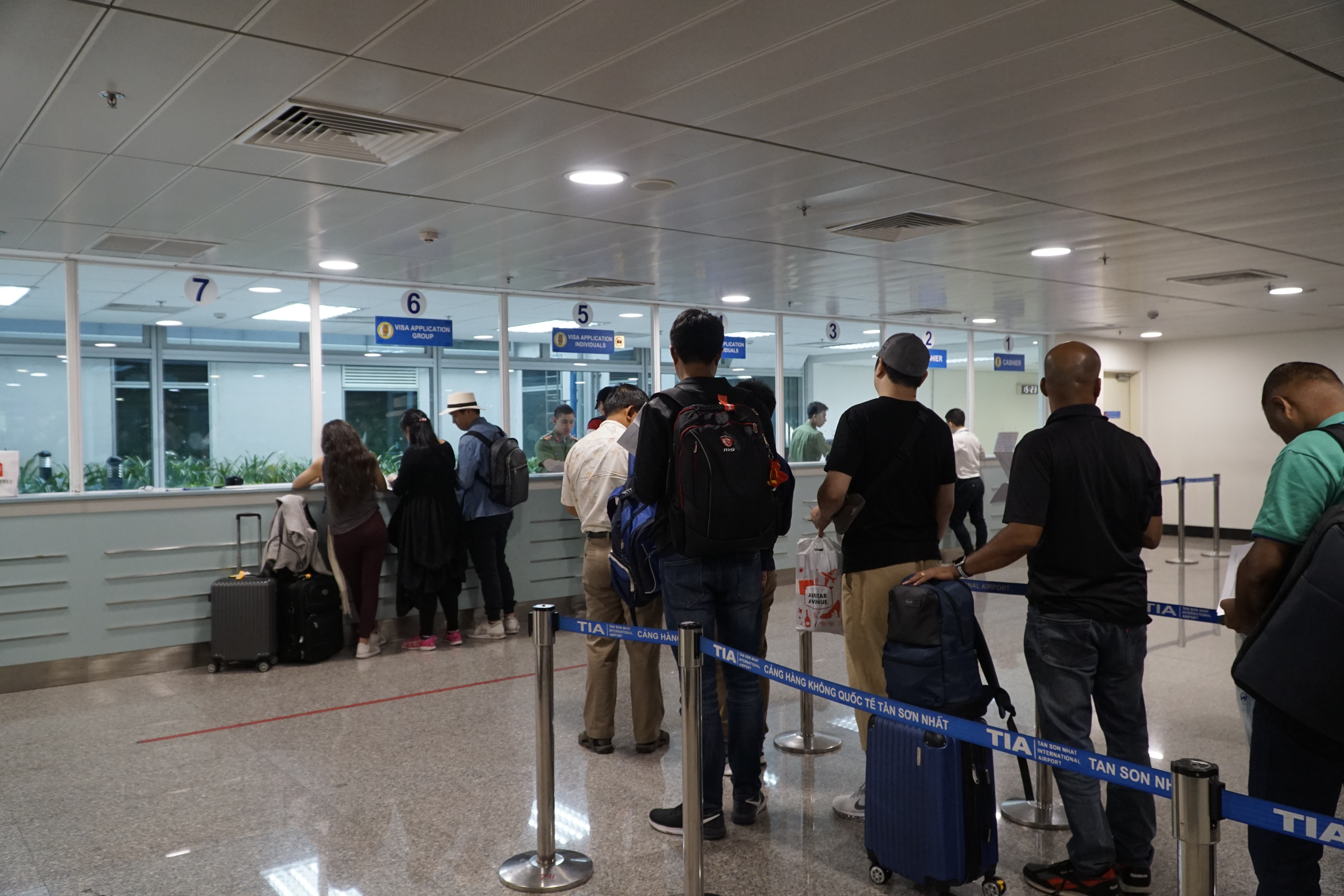 需要多长时间才能在越南机场获得越南落地签证？