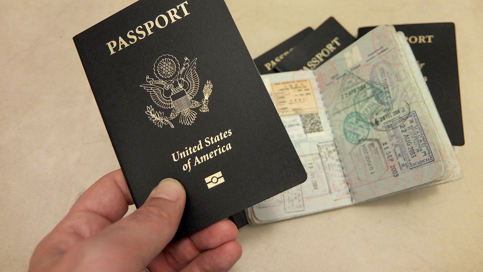 【美国人的越南电子签证飞往新山一机场 2024】美国公民如何申请越南电子签证进入新山一机场