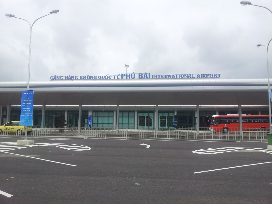 从2022年3月15日起符牌机场允许外国游客再次进入越南 | 通过符牌机场（顺化市）进入越南的签证申请指南2022