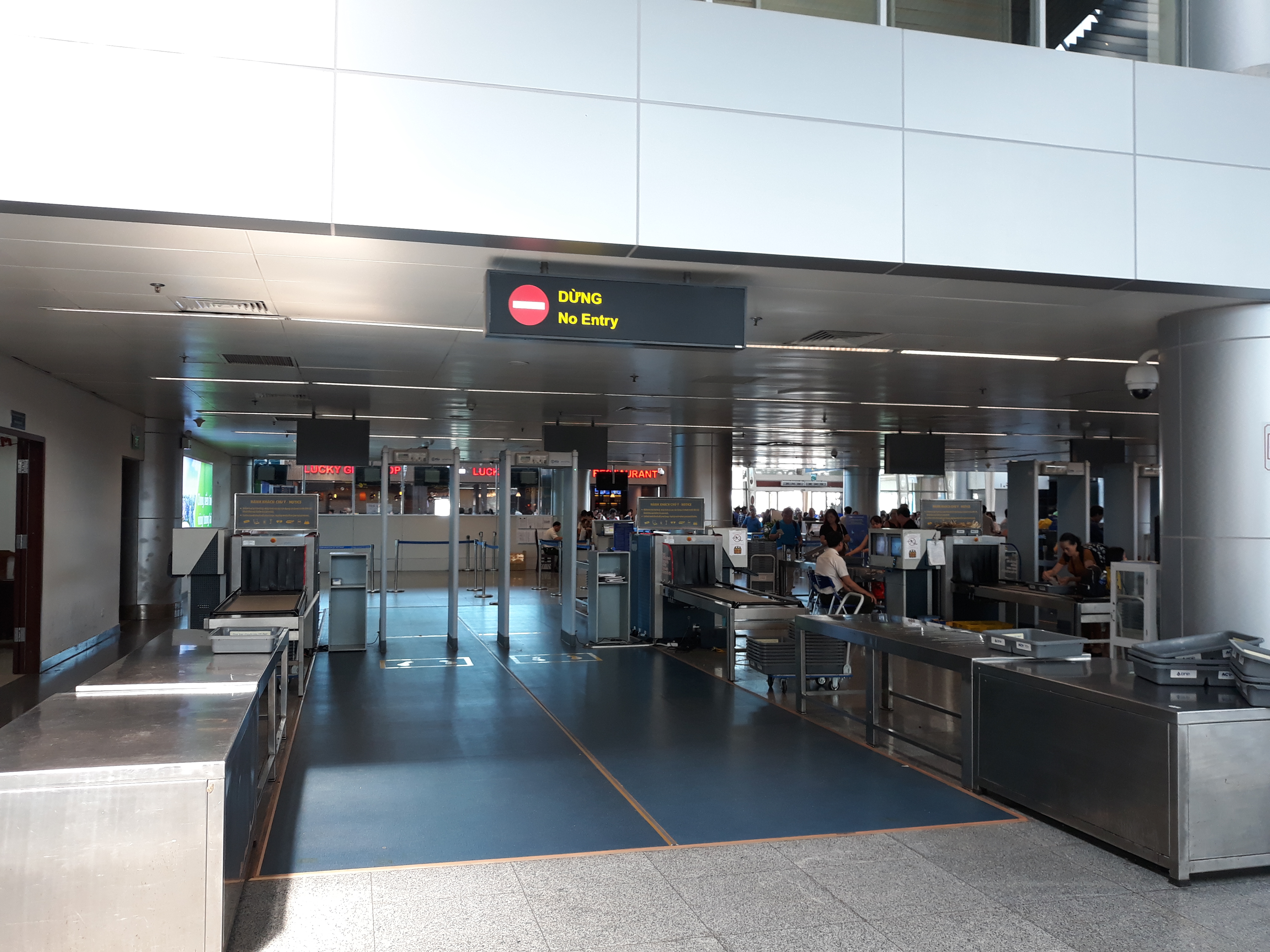 需要使用哪种签证通过岘港机场进入越南。如何获得这种签证？