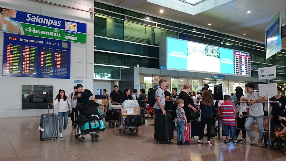 Fast-track Service At Vietnam International Airports: Yes Or No?