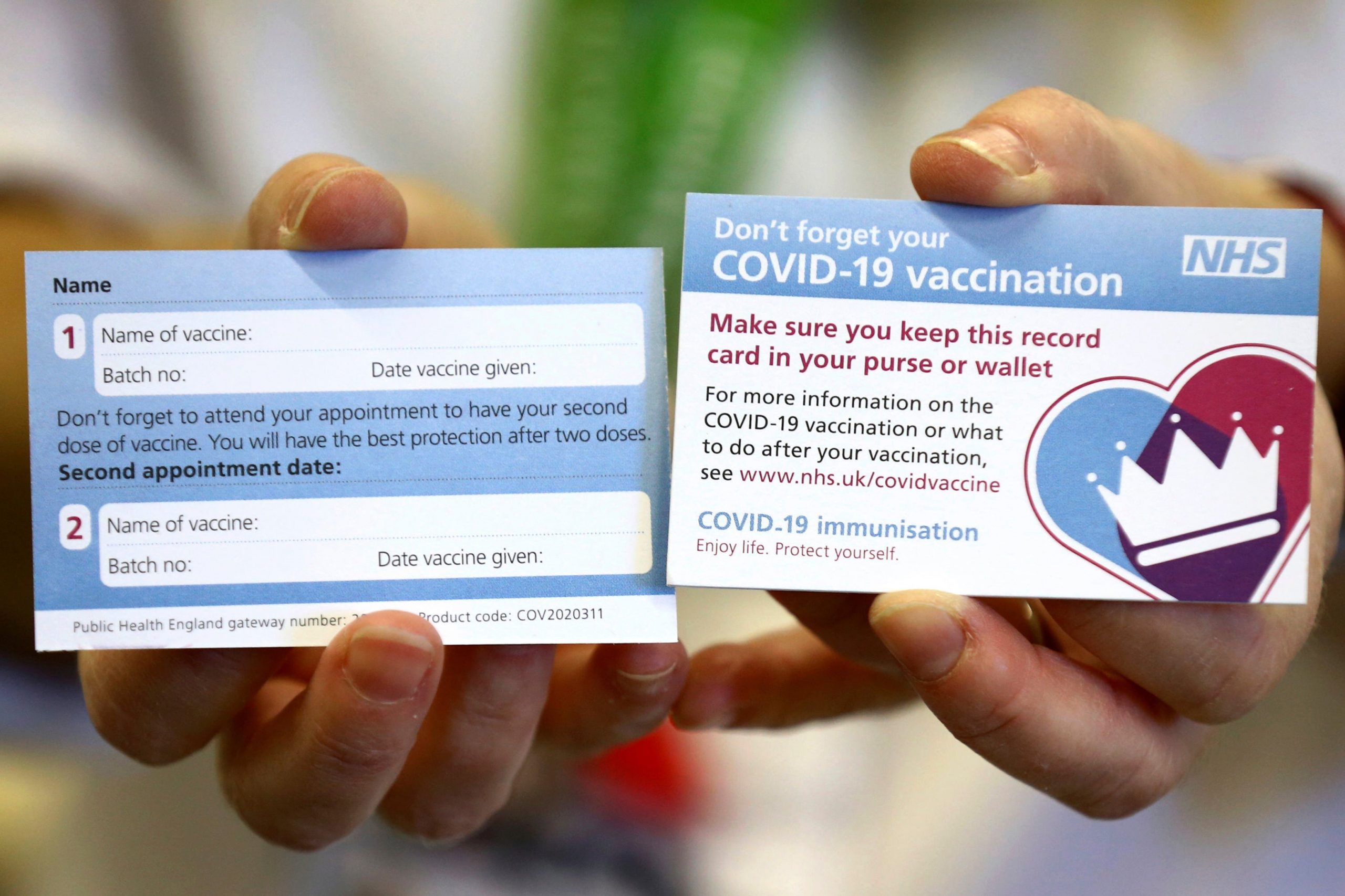 越南為Covid-19疫苗接種證書持有者開放邊界 | 越南向持有疫苗接種證書的外國人再次發放簽證